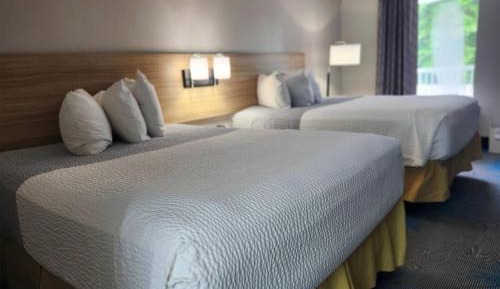 Queen Room with Two Queen Beds - Non-Smoking