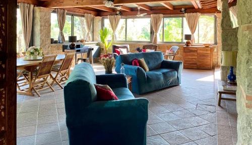 Deluxe Two-Bedroom Apartment with Garden View