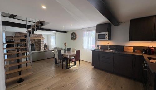 Three-Bedroom Holiday Home 