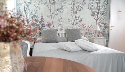 Two-Bedroom Deluxe Apartment