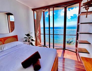 Double Room with Balcony and Sea View