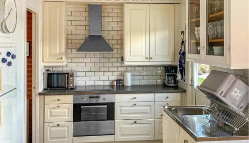 Three-Bedroom Holiday Home 