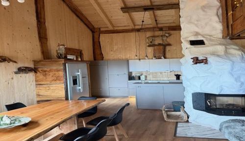 Five-Bedroom Holiday Home