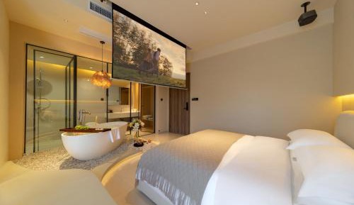 Twin Room with Bath