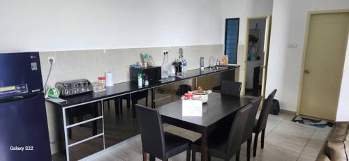 Three-Bedroom Apartment with Balcony