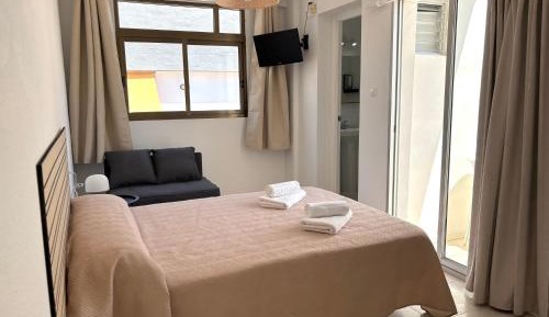 Triple Room with Terrace