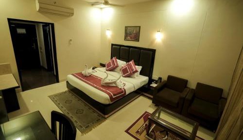 Deluxe Double or Twin Room