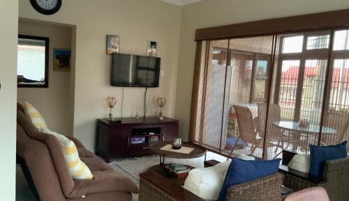 Three-Bedroom Holiday Home 