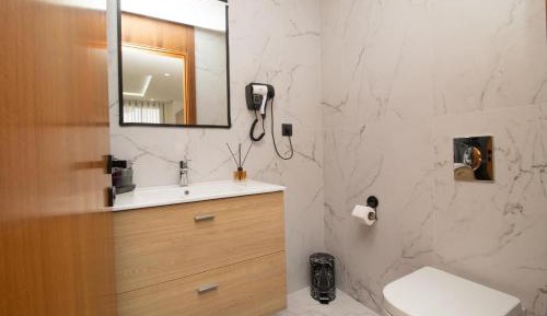 Room #1474071301