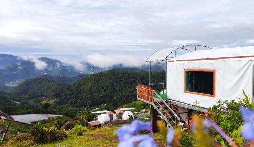 King Room with Mountain View