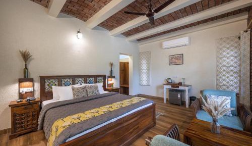 King Room with Balcony