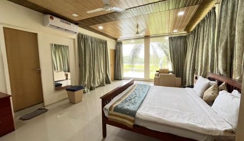 Room #1474511801