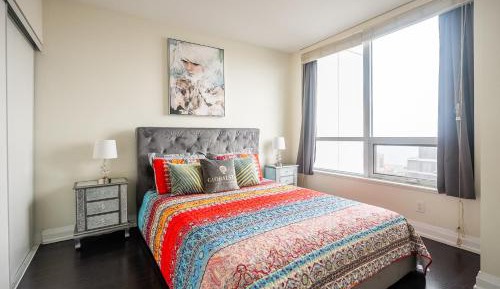 One-Bedroom Apartment with Balcony