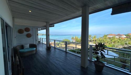 Deluxe Double Room with Balcony and Sea View
