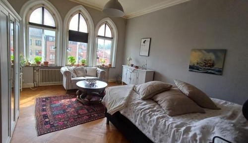 Standard Double Room with Shared Bathroom