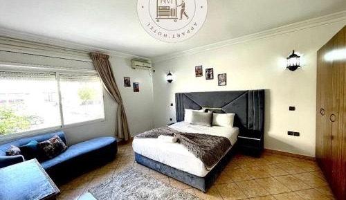 Apartment with Park View