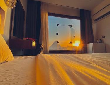 Double or Twin Room with Mountain View