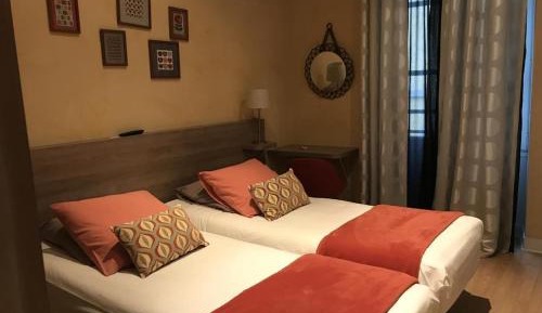 Twin Room with Private Bathroom