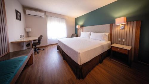 Standard King Room
