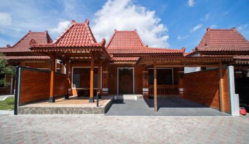 Five-Bedroom House