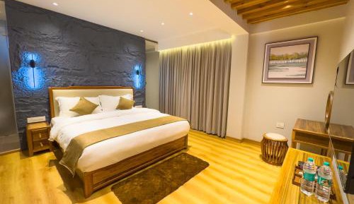 Luxury Triple Room
