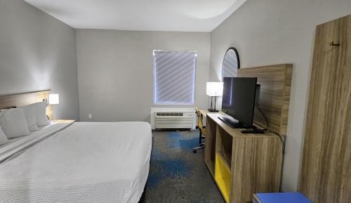 King Room - Non-Smoking