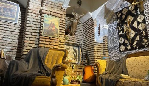 Standard Queen Room