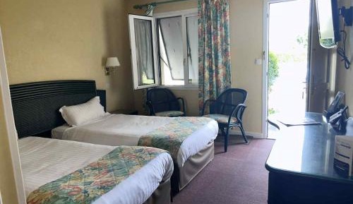 Twin Room with Pool View