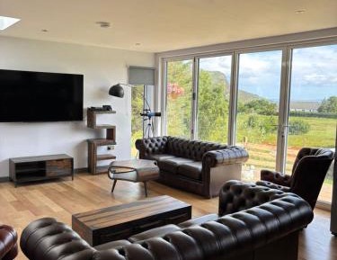 Four-Bedroom Deluxe Home - Oceanfront