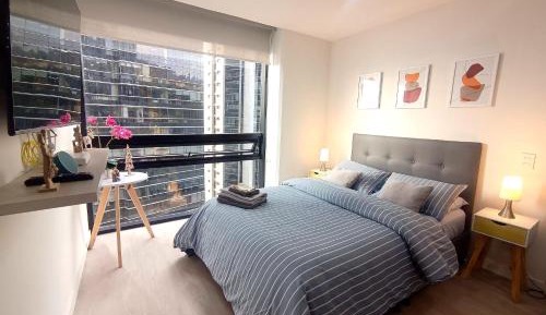 Apartment with City View