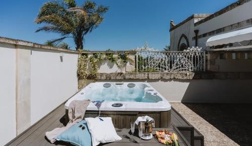 Junior Suite with Spa Access