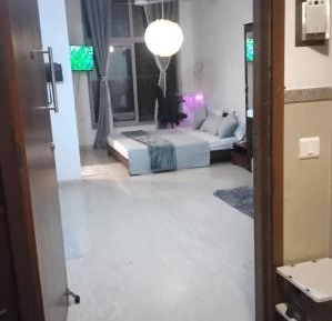 Studio Apartment with Balcony