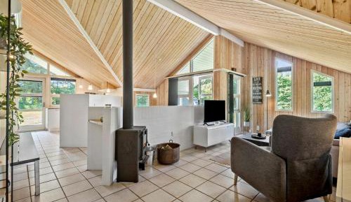 Four-Bedroom Holiday Home