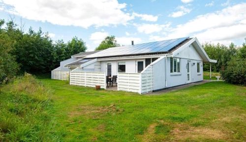 Four-Bedroom Holiday Home