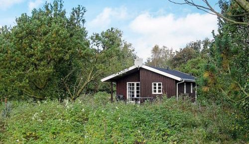 Three-Bedroom Vacation Home 
