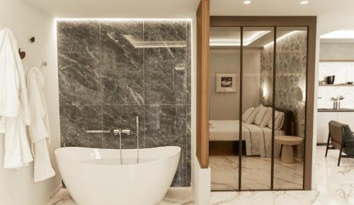 King Suite with Balcony