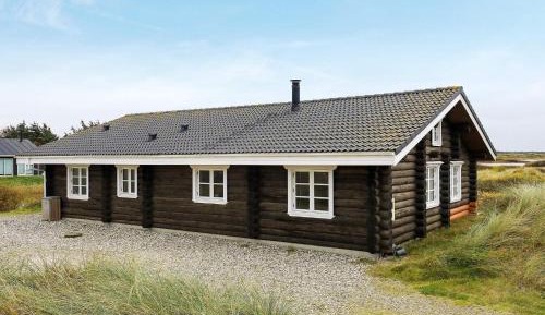 Five-Bedroom Holiday Home