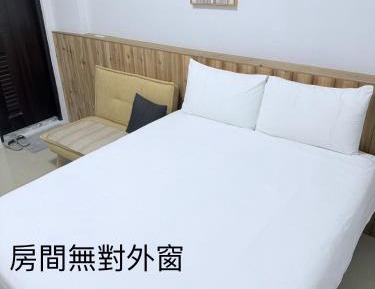 Queen Room - No windows