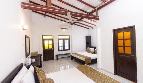 Deluxe Family Room