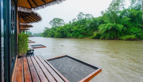 Suite with River View