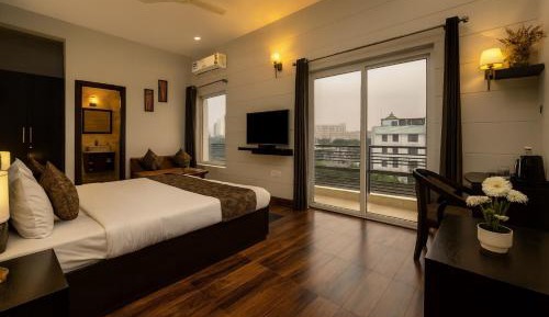 King Room with Balcony