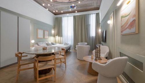 One-Bedroom Deluxe Apartment