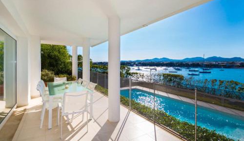 Villa with Sea View