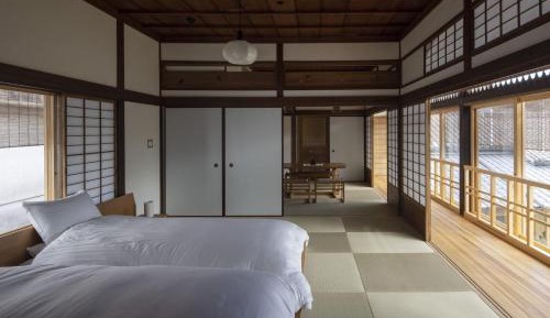Twin Room with View