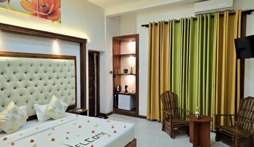 Deluxe Double Room with Balcony