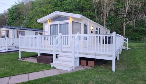 Three-Bedroom Vacation Home 