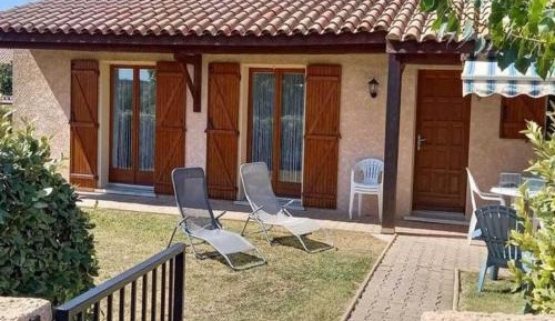 Three-Bedroom Holiday Home 