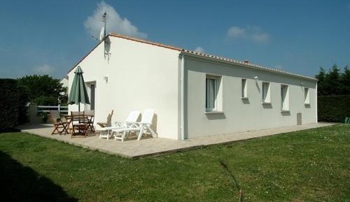 Holiday Home (4 Adults)