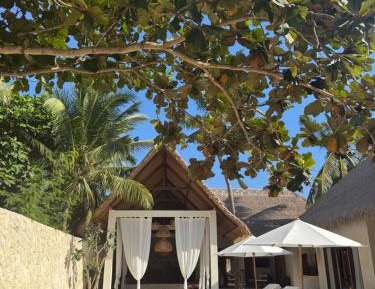 Villa - Beach Front
