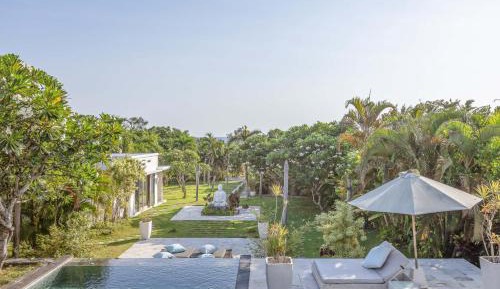 Villa - Beach Front